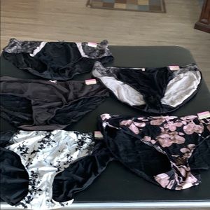 Cacique hipster panties NWT sz 22/24